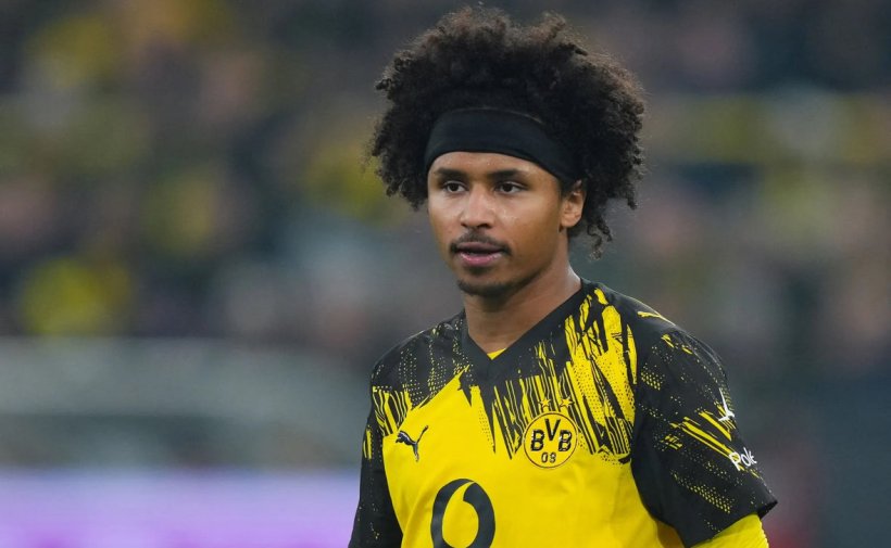 أديمي يترقب عرضًا كبيرًا من الدوري الإنجليزي